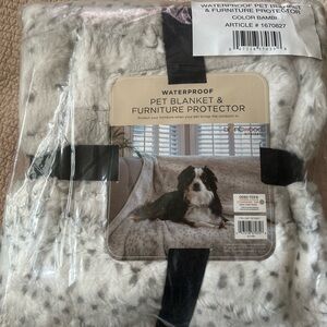 Brentwood Originals Gray and White Pet Blanket